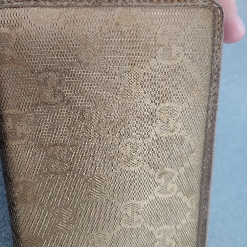 GUCCI Wallet Authentic 💯 - Picture 13 of 16